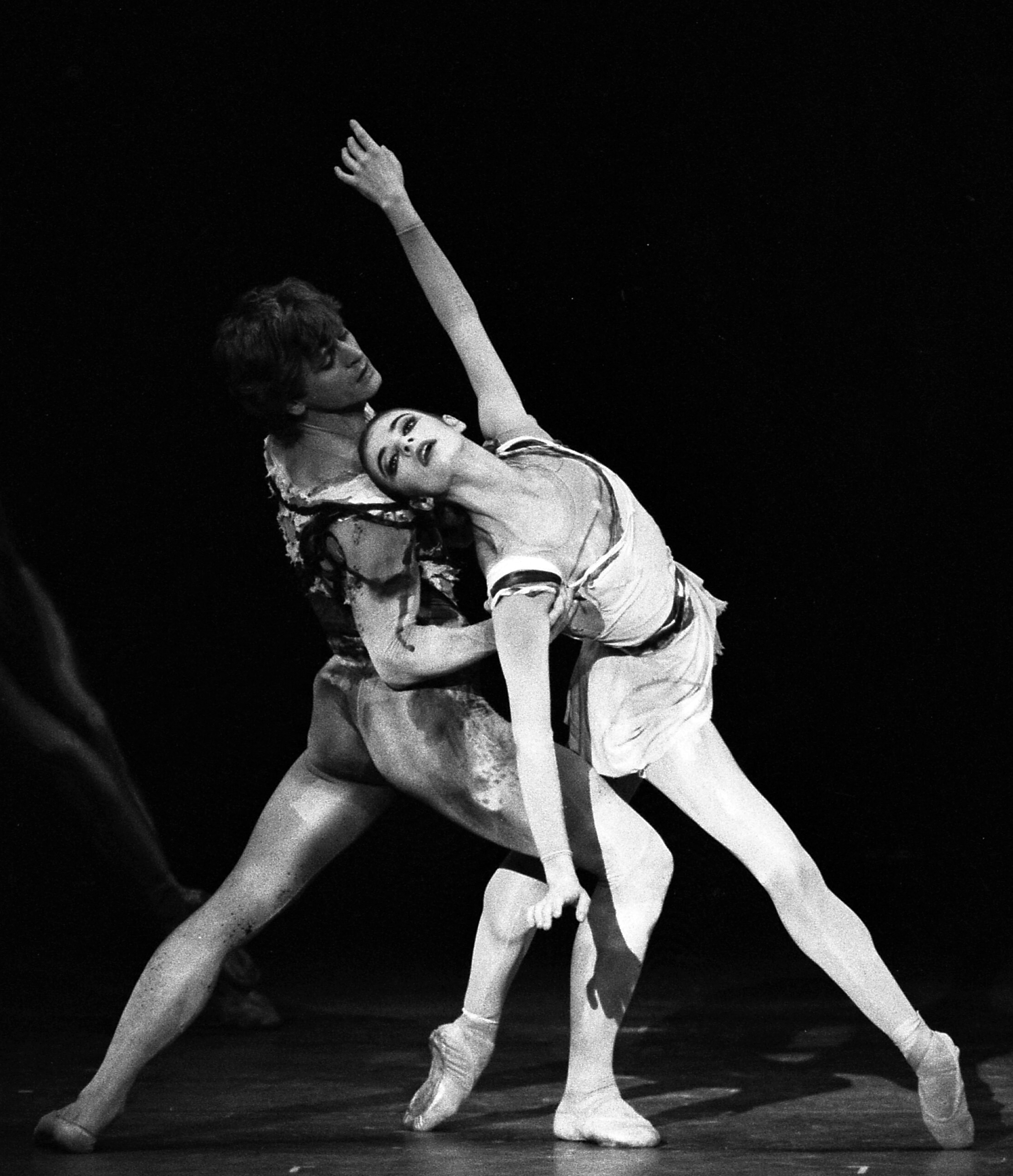 Alessandra Ferri and [[Mikhail Baryshnikov]] in 1986