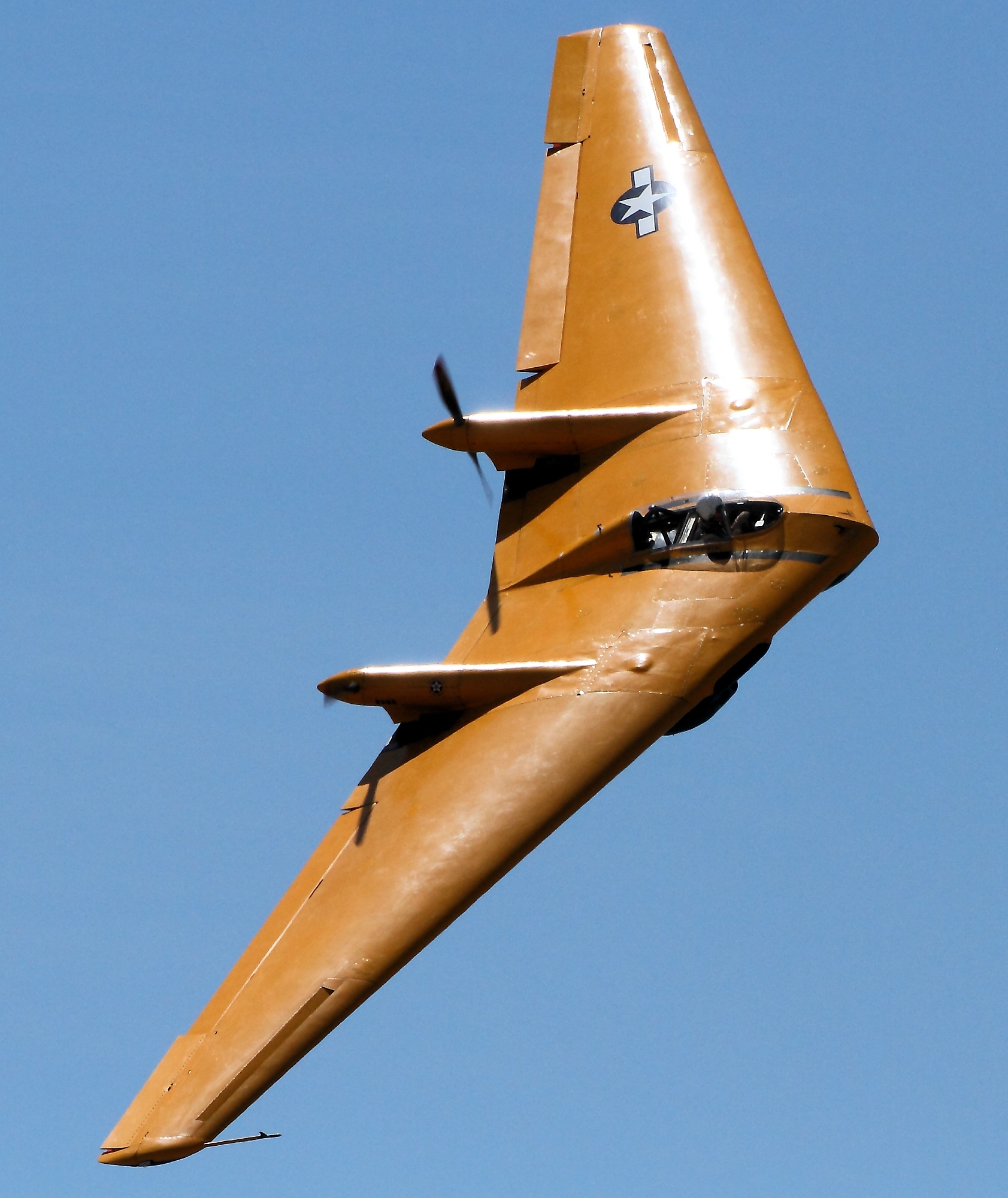 Northrop_N-9M_Flying_Wing_-_Chino_Airsho