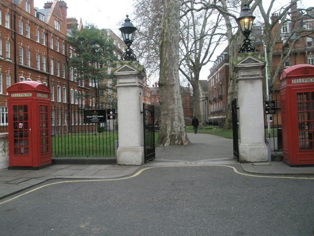 File:Phoneboxes at the entry to Mount Street Gardens - geograph.org.uk - 1089893.jpg