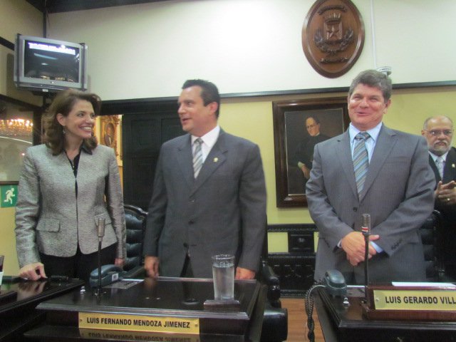 File:Renuncia Luis Gerardo Villanueva - Costa Rica 2011.jpg