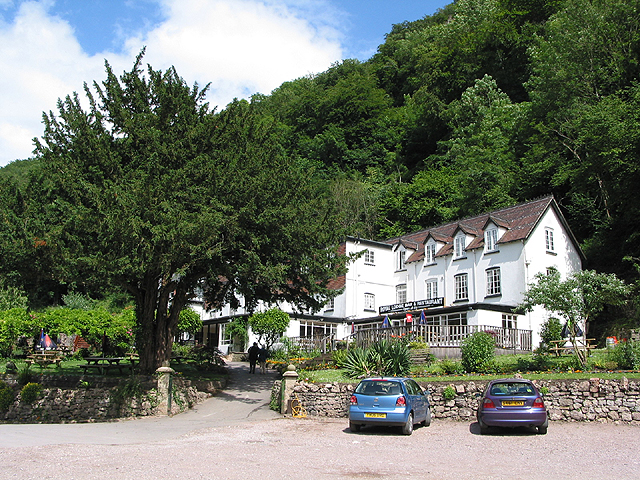 Royal Lodge, Symonds Yat East - geograph.org.uk - 473341