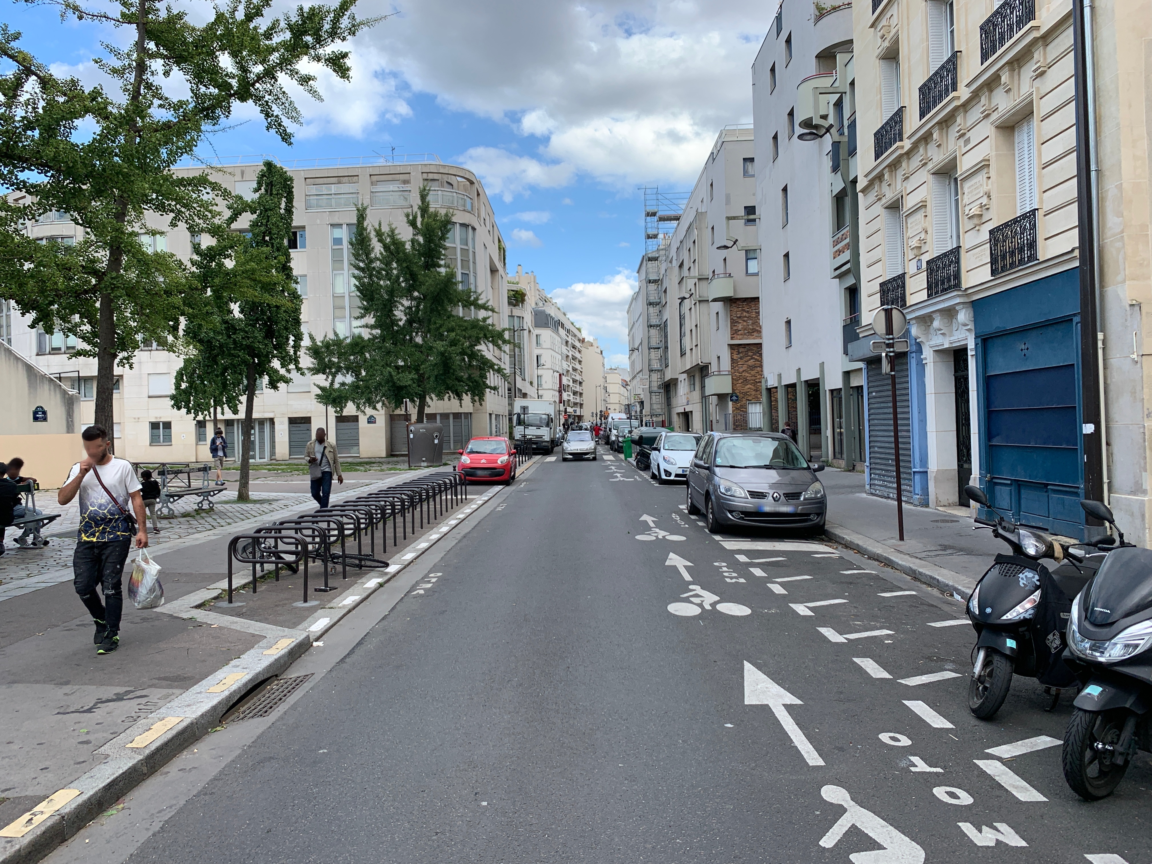 File:L'Epicerie Fine, Rue Cler, Paris 24 May 2014.jpg - Wikimedia Commons