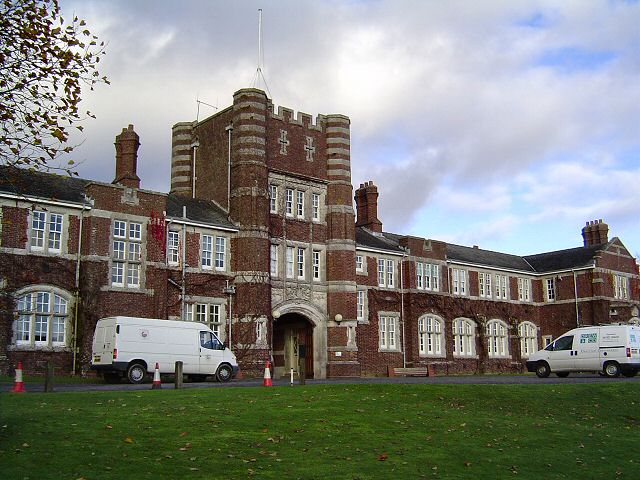 Seale-Hayne College