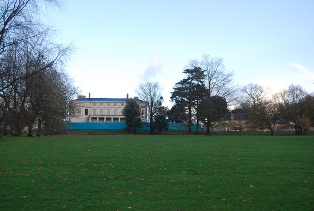 File:The side of Mote House - geograph.org.uk - 1615601.jpg