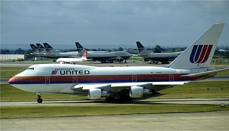 File:United Airlines Boeing 747SP in 1993.jpg