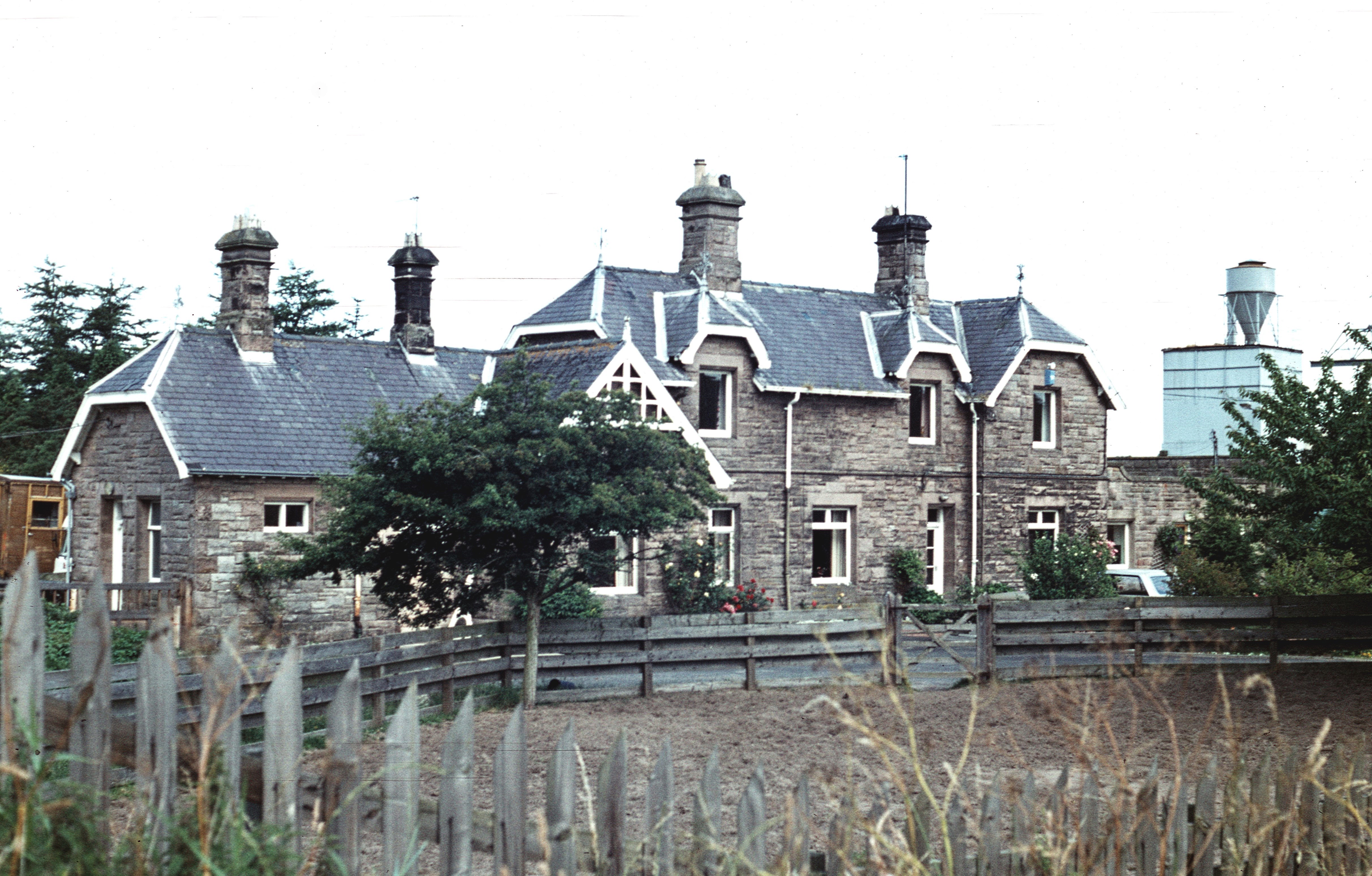 Wooperton railway station