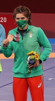 Wrestling at the 2020 Summer Olympics – Women's freestyle 62 kg medal podium - Taybe Yusein (cropped).jpg