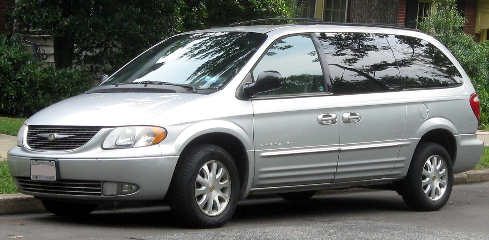 2011 Chrysler town country minivan interior