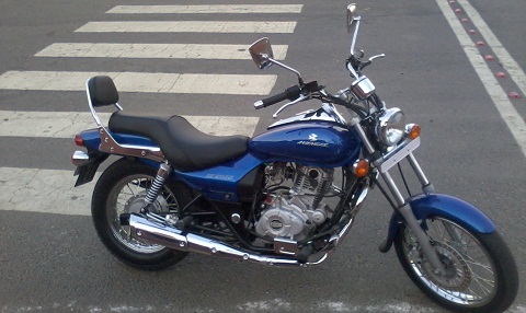 File:Bajaj Avenger 220 India (front view) 3.jpg