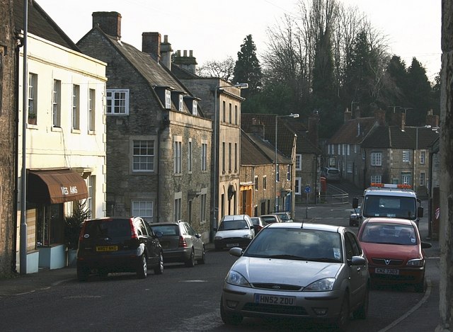 File:Bath Rd Beckington.jpg