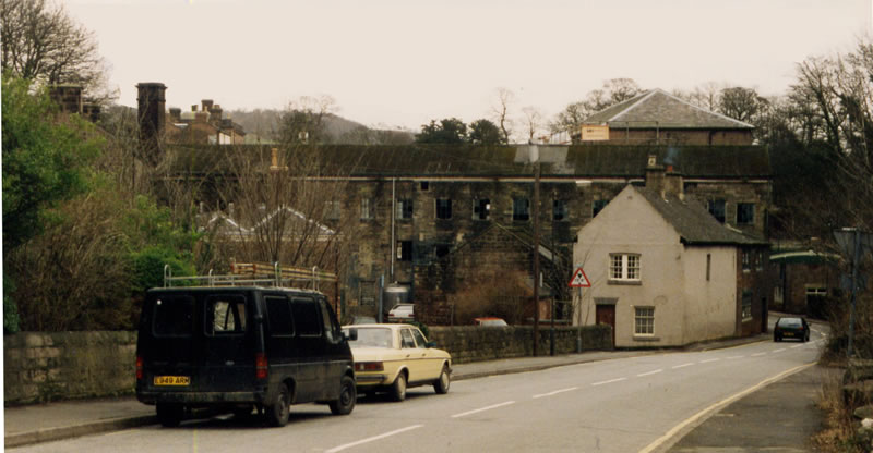 File:Cromford mill approach 1995.jpg