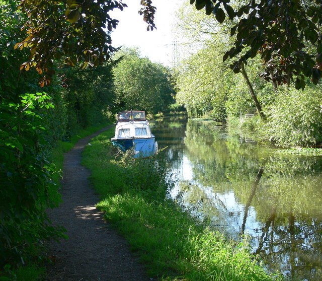 Grand Union Canal - geograph.org.uk - 516828