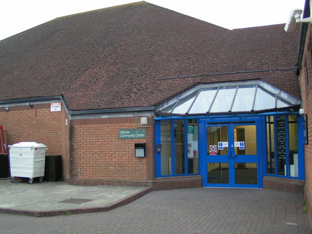 Small picture of Hillview Community Centre courtesy of Wikimedia Commons contributors