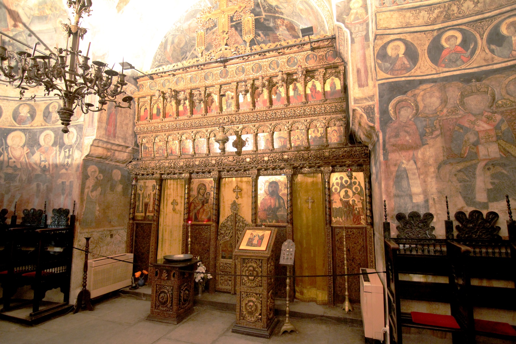 Bloody poets Time File:Interior Biserica Stavropoleos.jpg - Wikimedia Commons