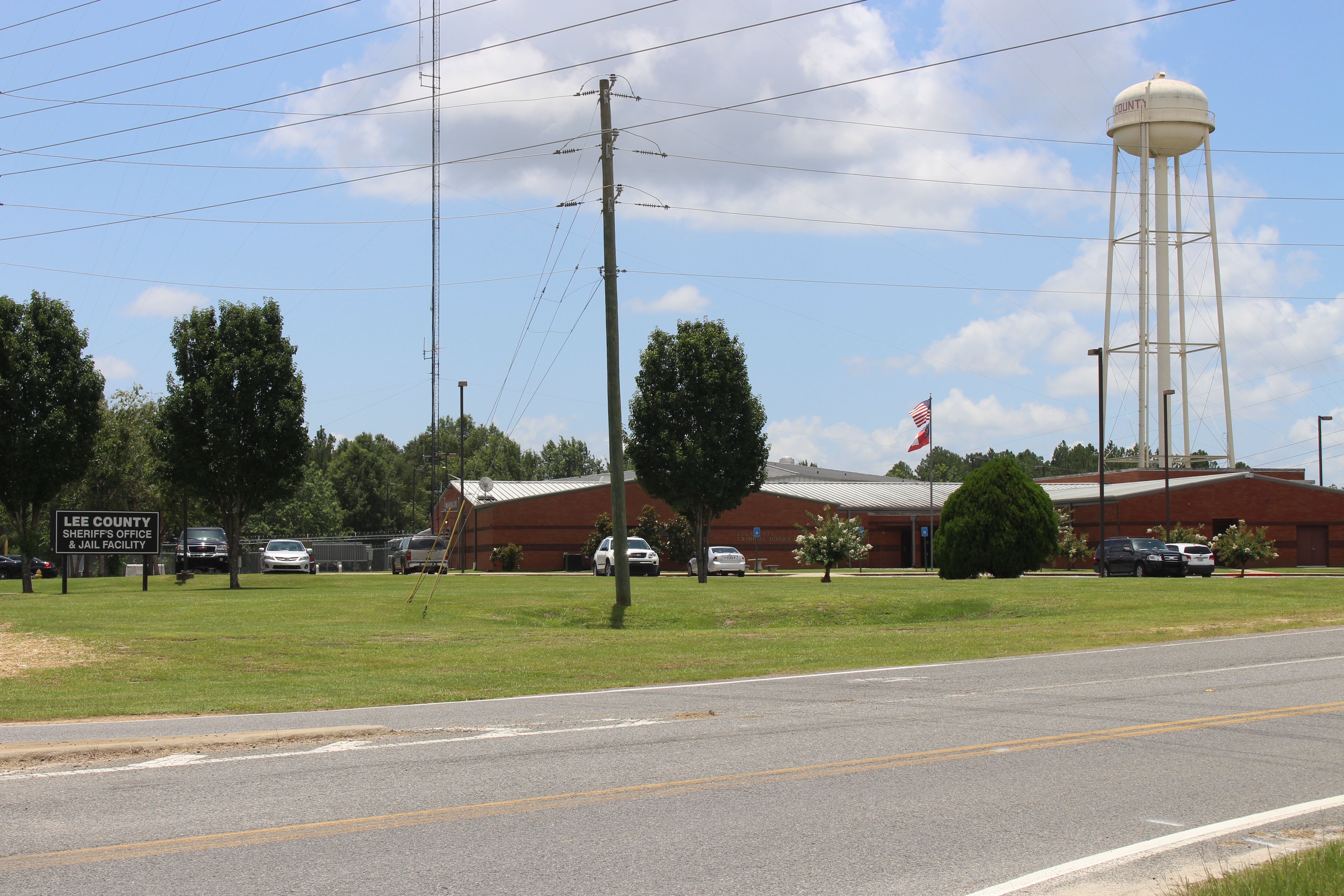 File:Lee County Sheriff's Office and Jail Facility, Water  -  Wikimedia Commons