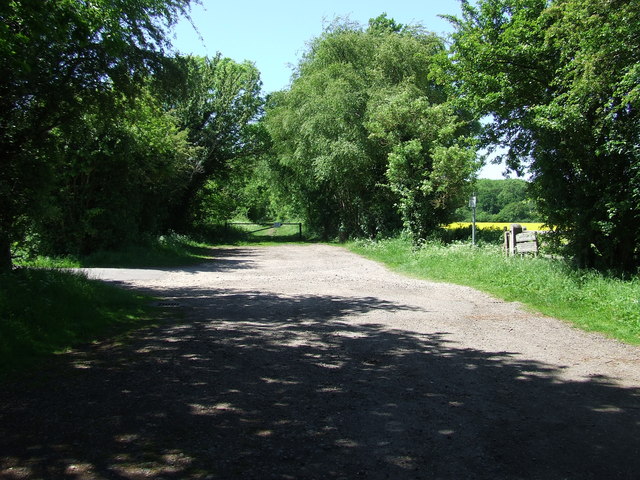 Martin Picnic Site - geograph.org.uk - 1329904