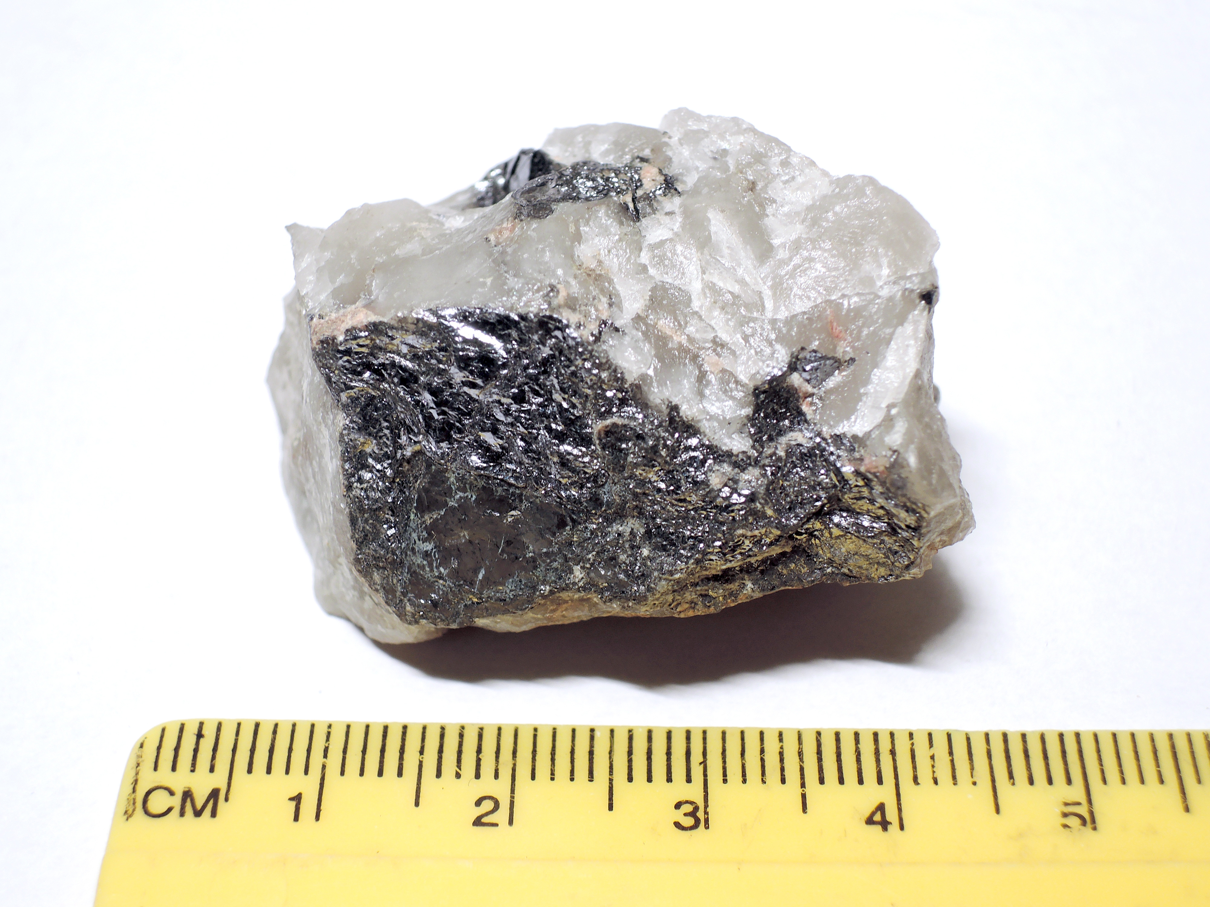 Molybdenite: Mineral information, data and localities.