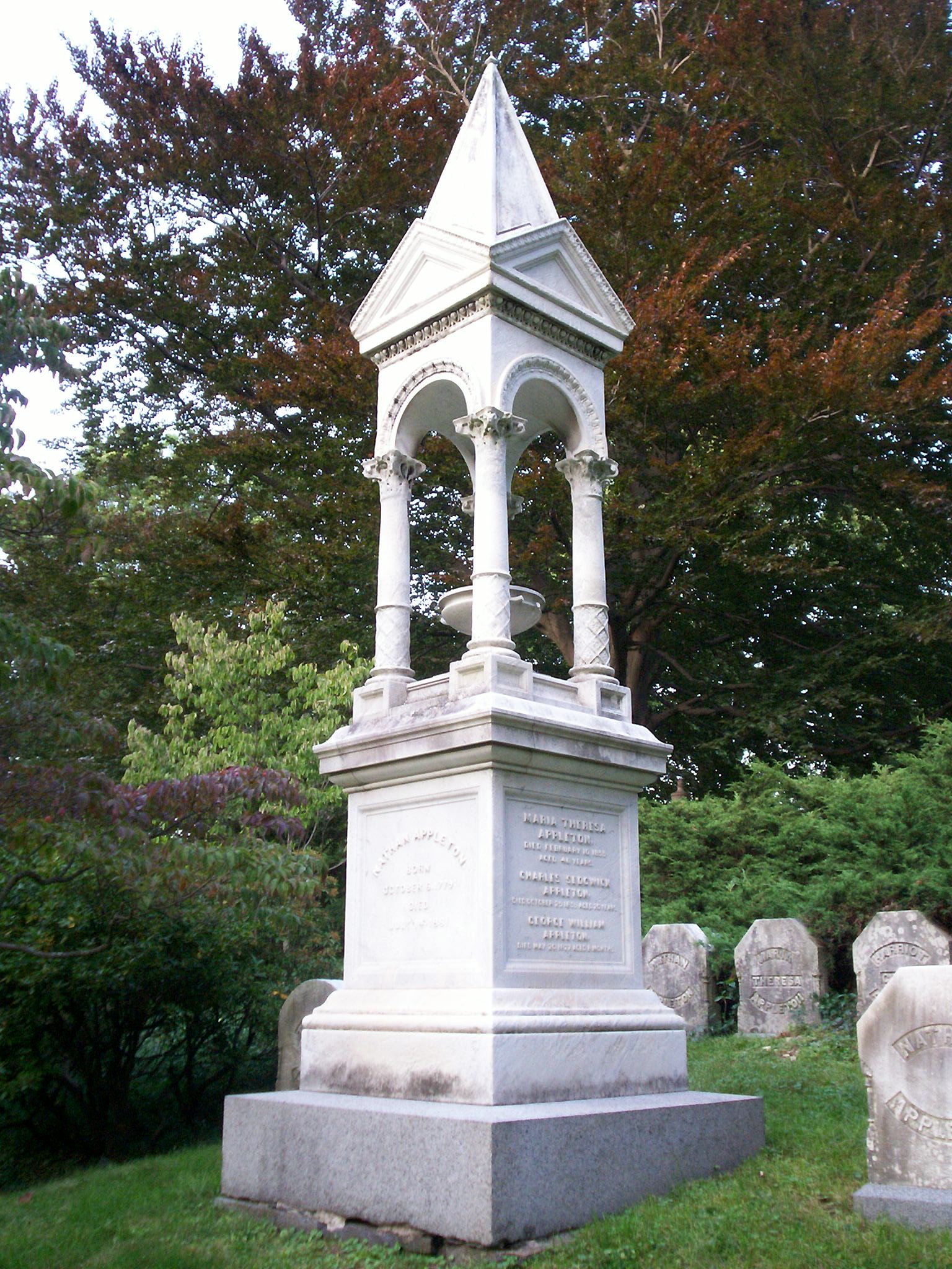 Grave of Nathan Appleton and other members of the Appleton family at [[Mount Auburn Cemetery