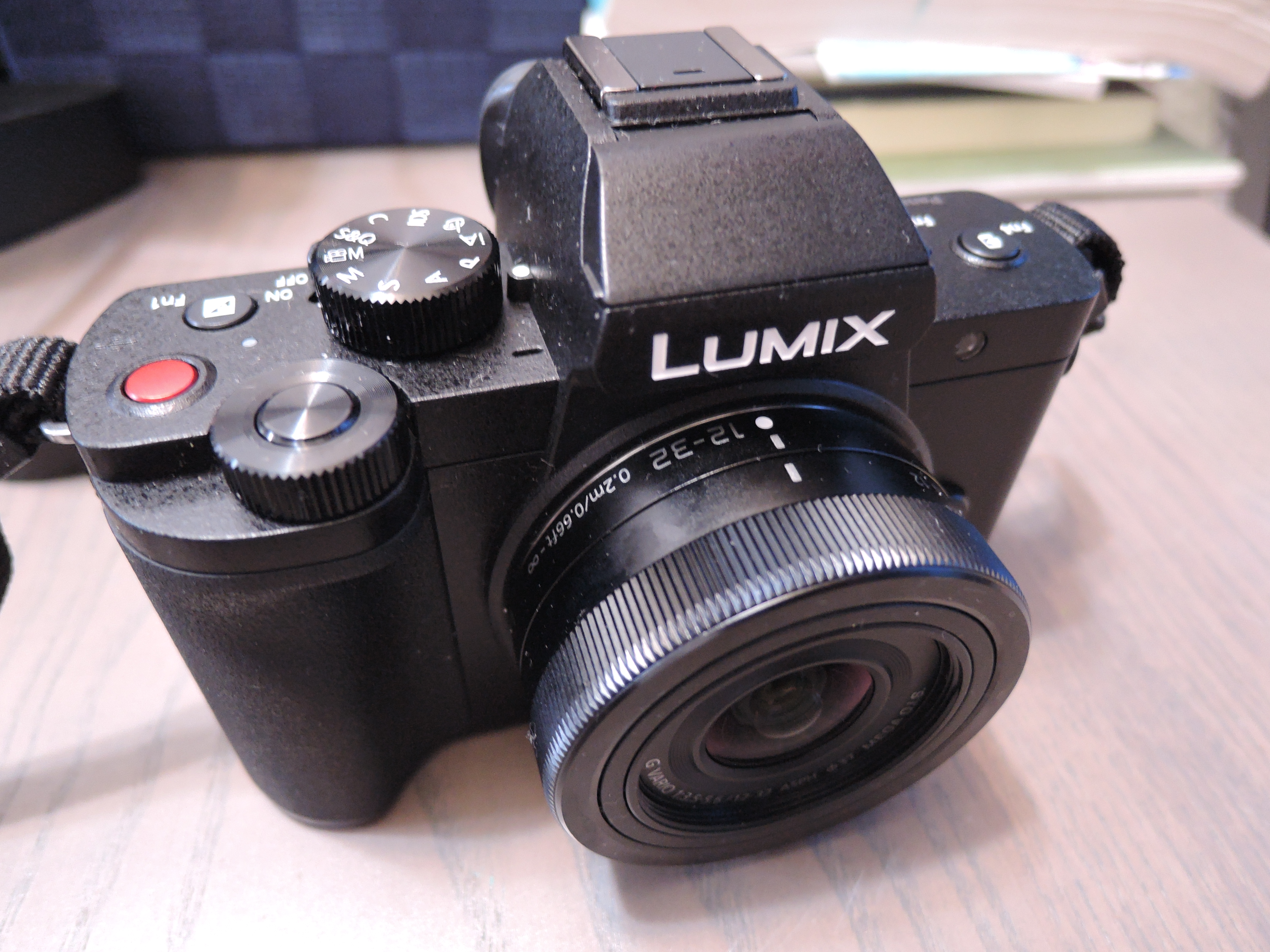 File:Panasonic Lumix G100 2.jpg - Wikipedia