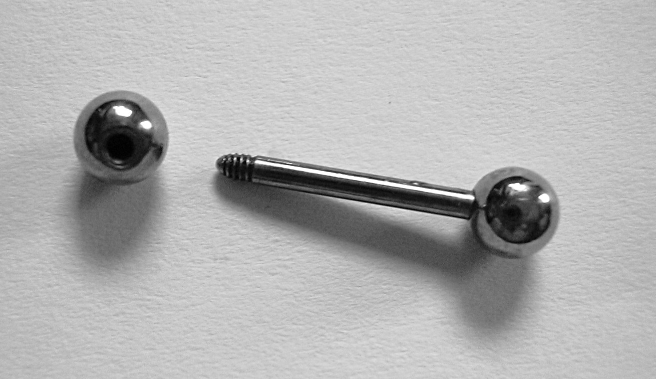 barbell piercing