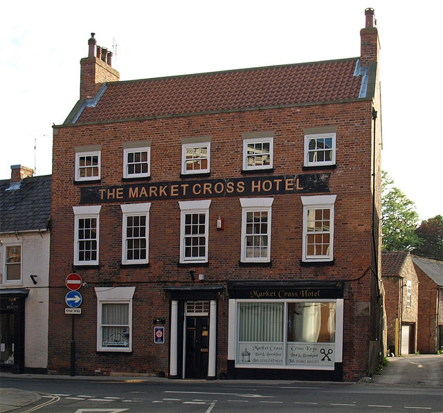 File:The Market Cross Hotel, Beverley - geograph.org.uk - 812301.jpg