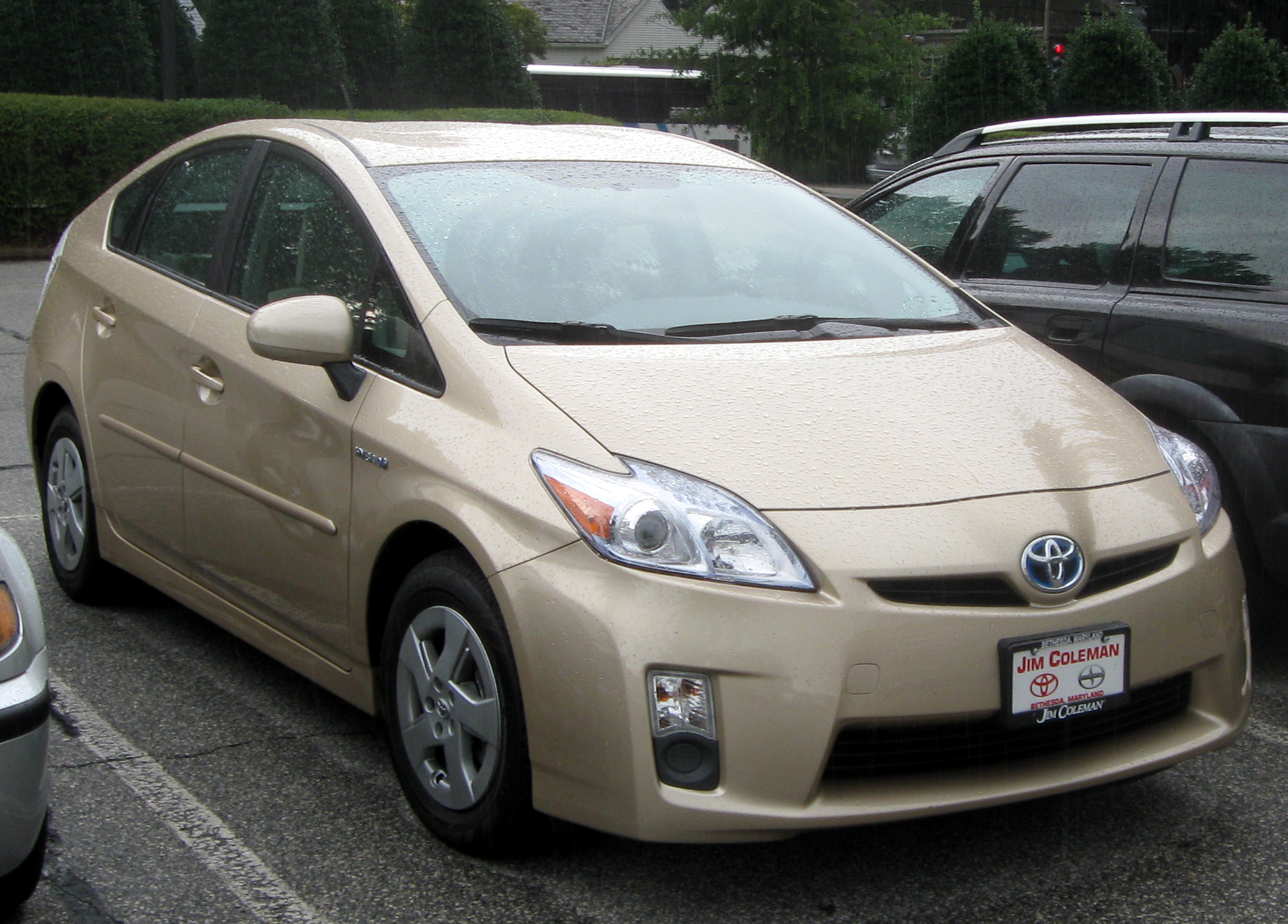 File:2010 Toyota Prius -- 07-23-2009.jpg - Wikimedia Commons