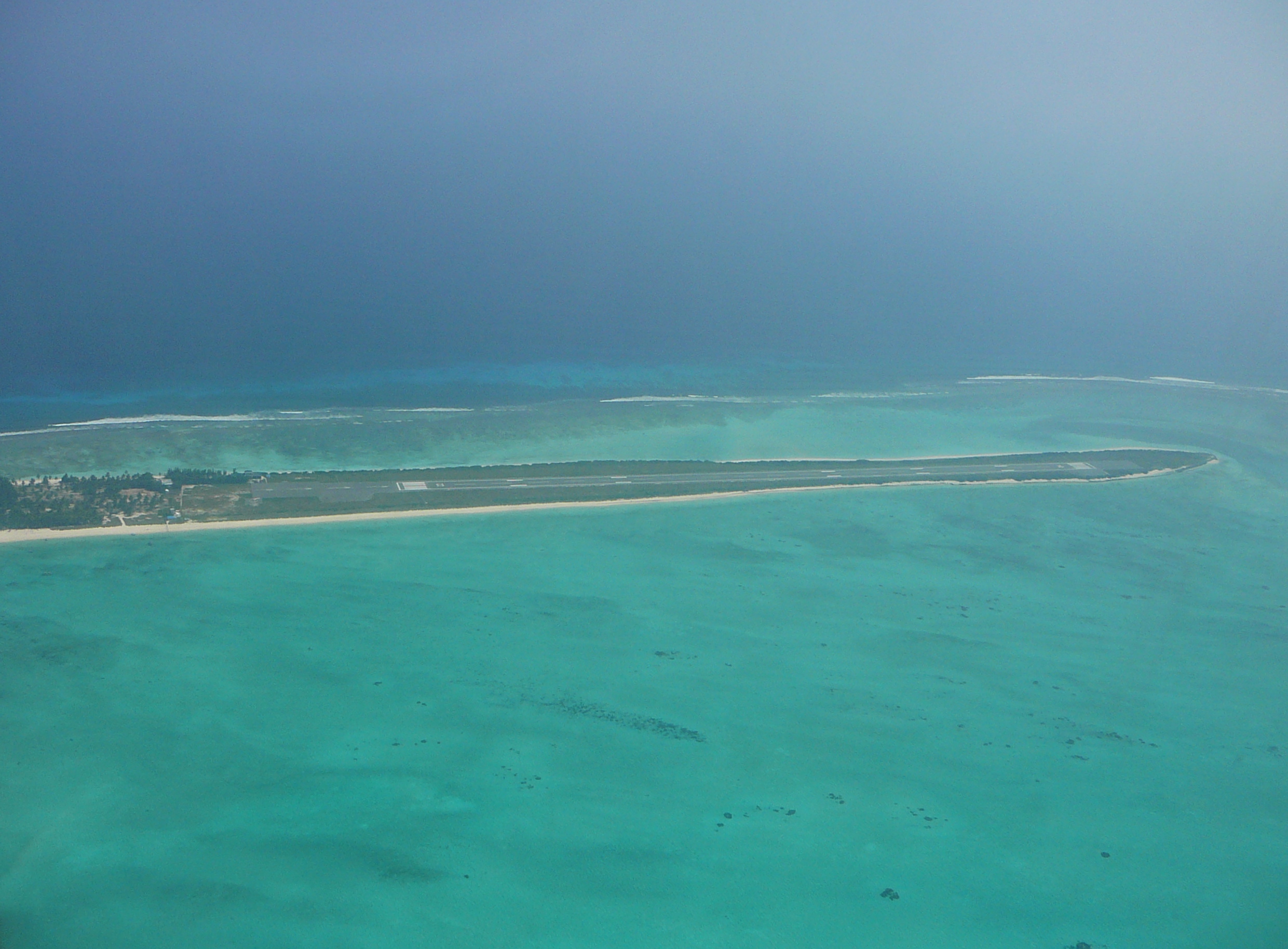 Aerial View of Agatti Airstrip |© Julio | Wiki Commons 