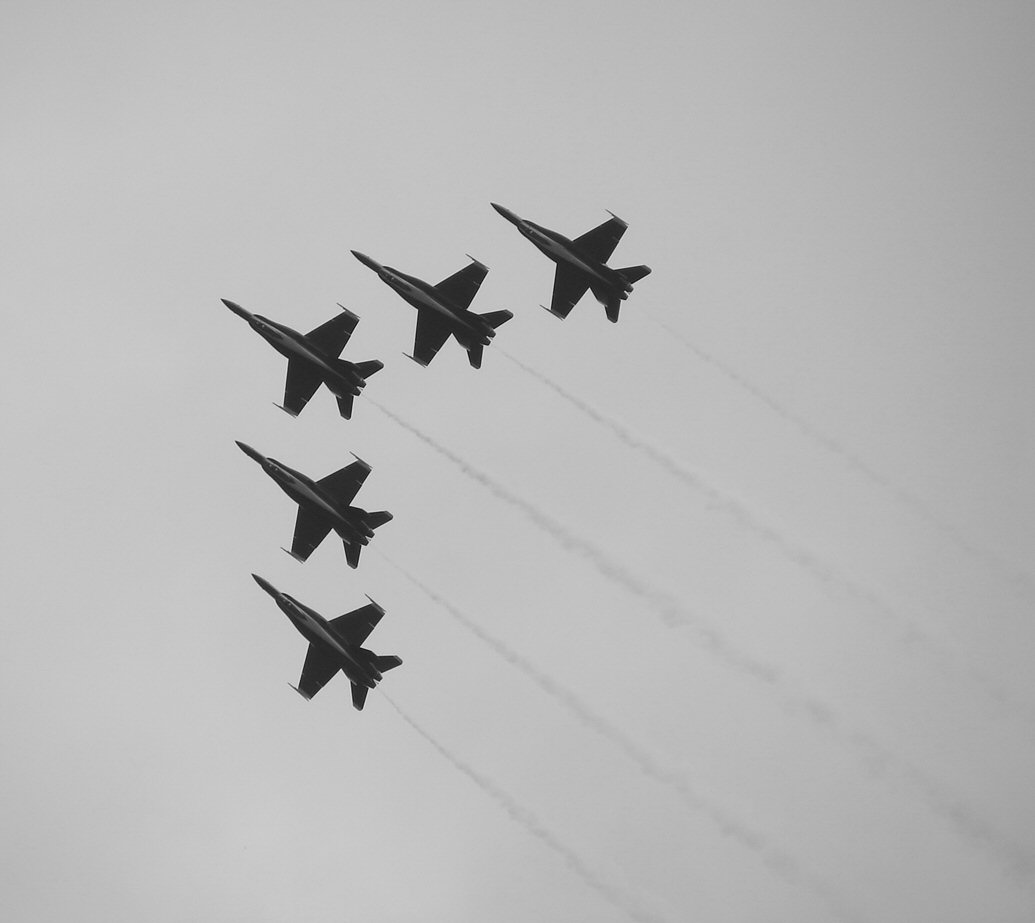 Angels overhead (511017618).jpg