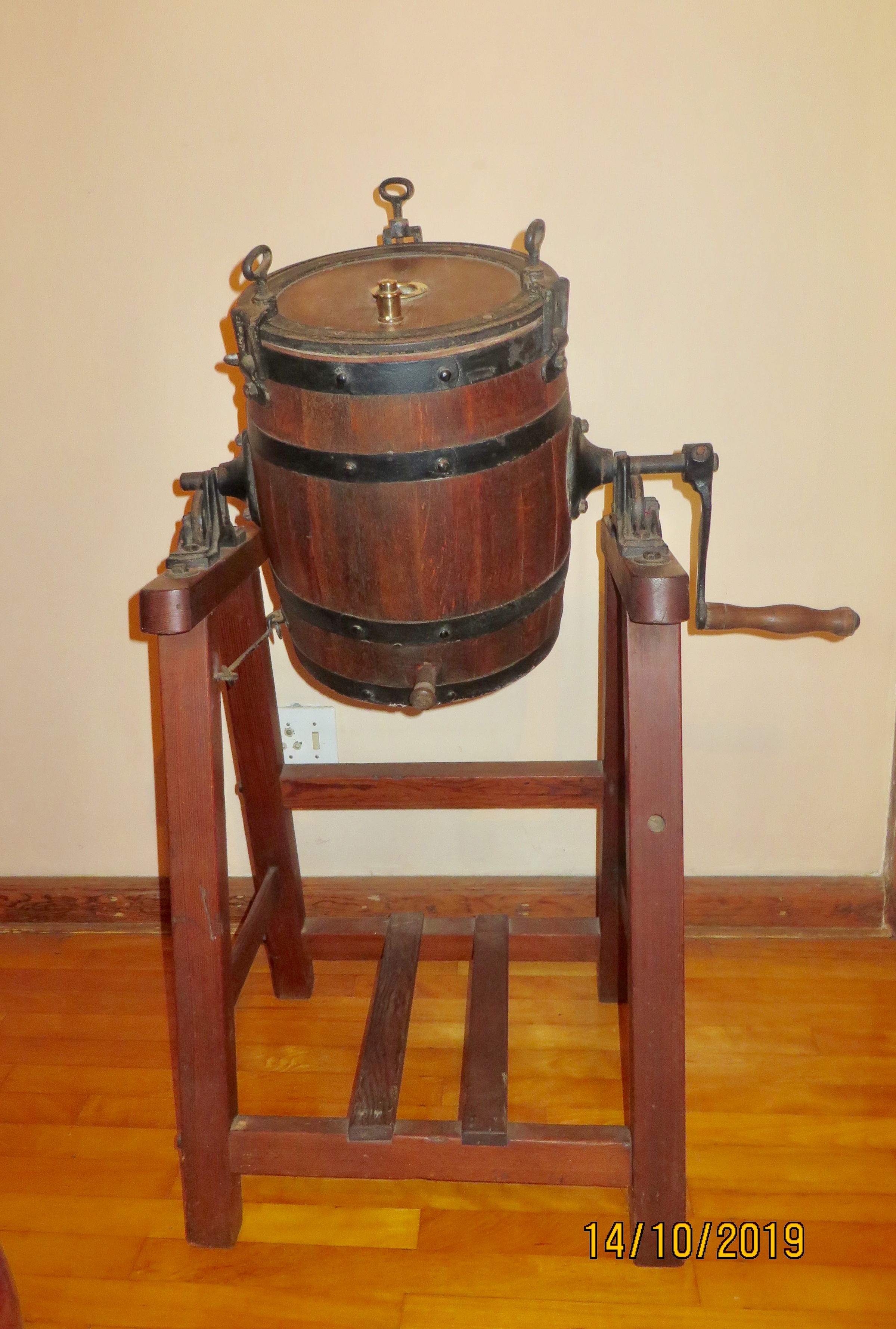 Butter churns - history of domestic butter-making