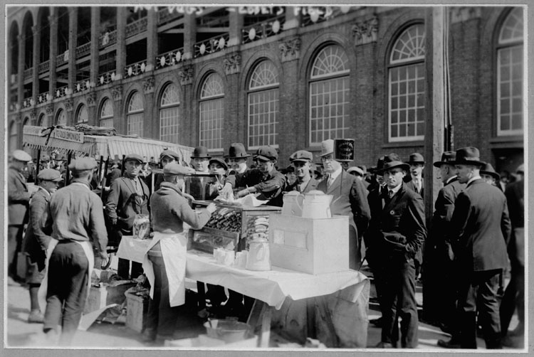 File:Ebbets field 1920.jpg