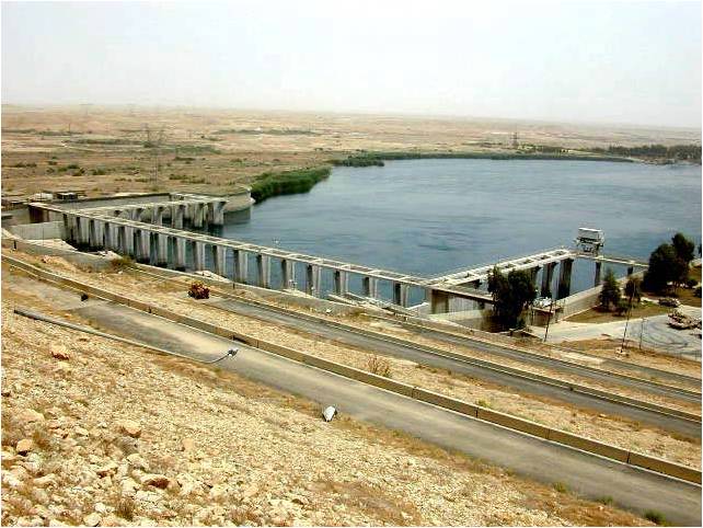 File:Haditha Dam Tailrace USACE NWD.jpg