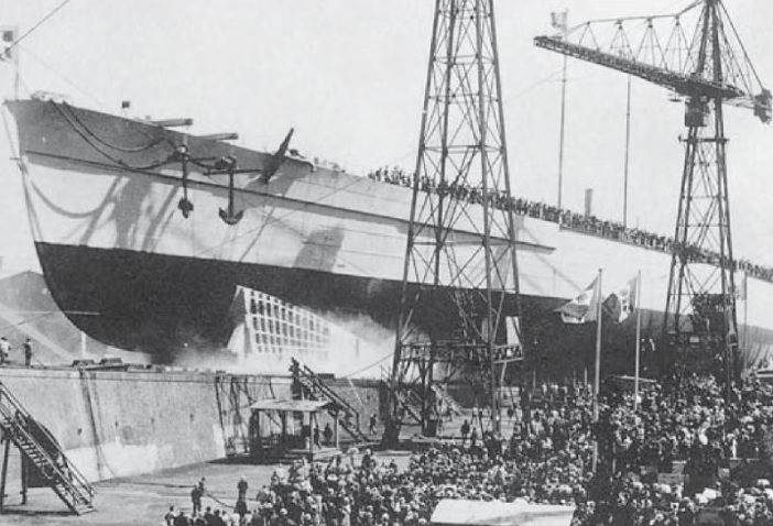 File:Italian battleship Francesco Caracciolo launching.jpg