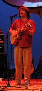 Keller Williams on February 3, 2006, at the Ridgefield Playhouse KellerWilliams.jpg