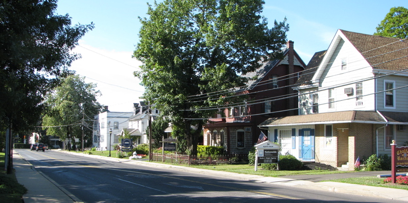 File:Main Street Chalfont.jpg