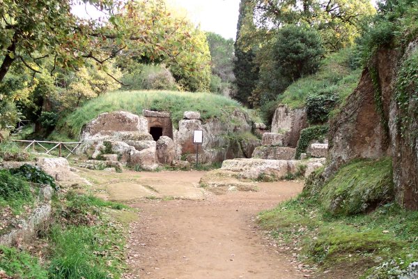 File:Major tomb.jpg