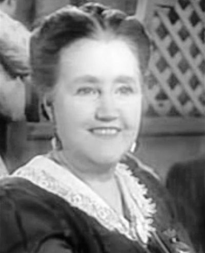 File:Sara allgood in fabulous dorseys.jpg