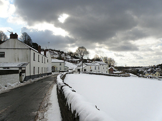 File:Snow in Ruardean Woodside - geograph.org.uk - 1166599.jpg