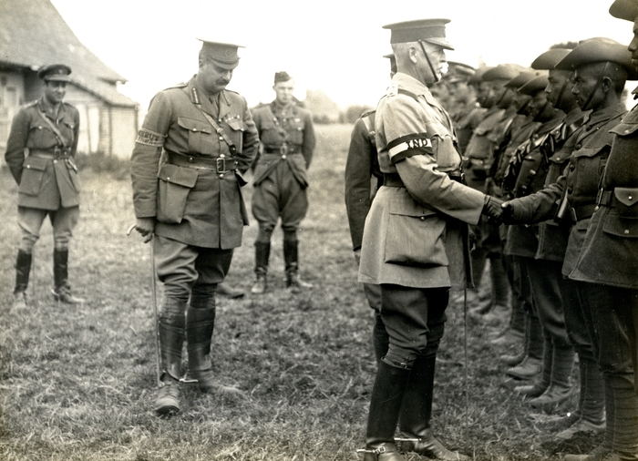 File:The General Sir James Willcocks talking to Indian officers (Photo 24-167).jpg