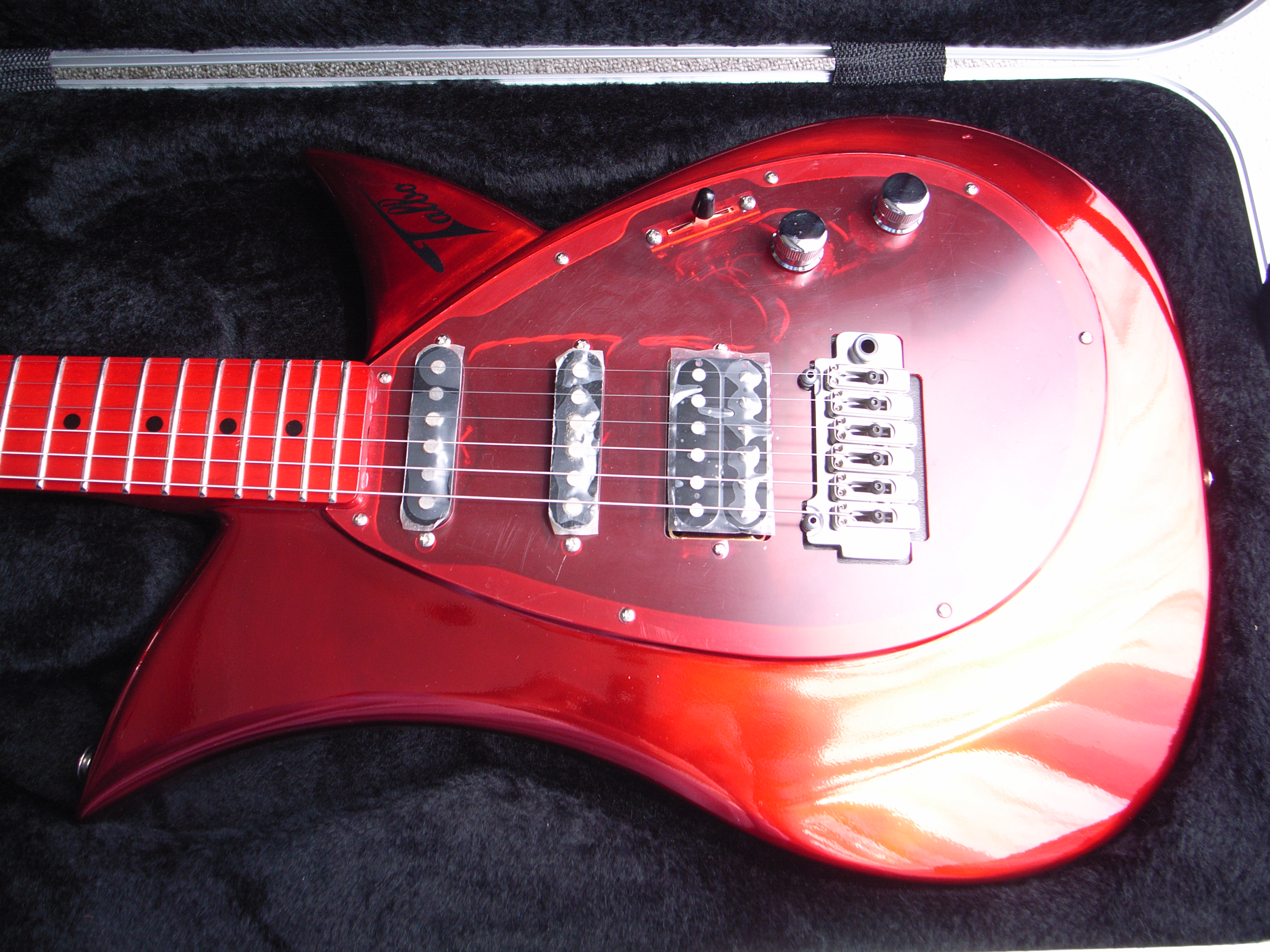 File:Tokai Talbo body (red).jpg - Wikimedia Commons