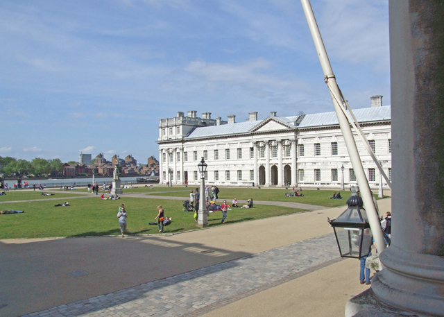 File:University of Greenwich - geograph.org.uk - 1343017.jpg