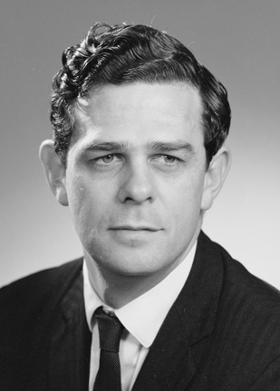 <span class="mw-page-title-main">Victor Garland</span> Australian politician and diplomat (1934–2022)