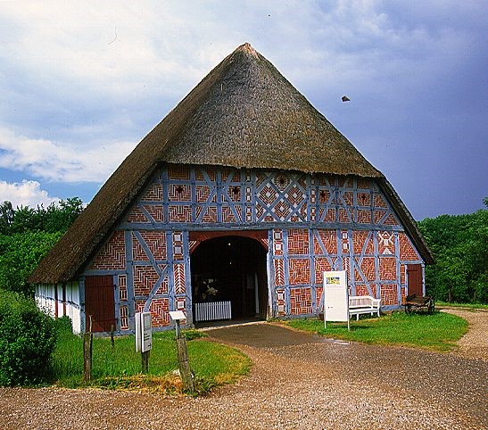 File:Wilmsdorfer Ehlers Scheune im Freilichtmuseum Molfsee bei Kiel, 1791 erbaut.jpg