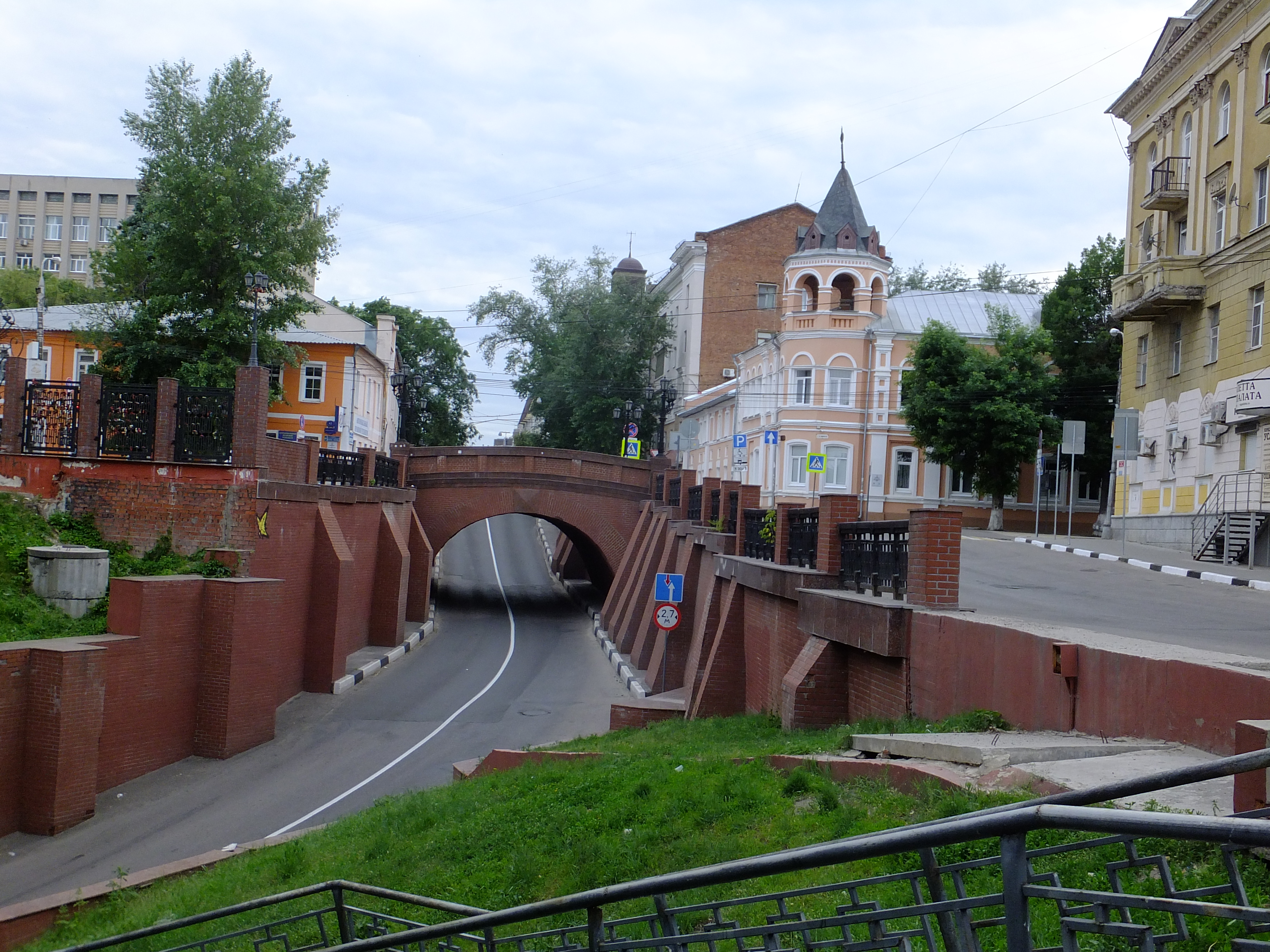 Ростов каменный мост. Каменный мост Воронеж. Каменный мост 6 Вологда. Вологда, ул. каменный мост, 6. Кингисепп каменный мост.