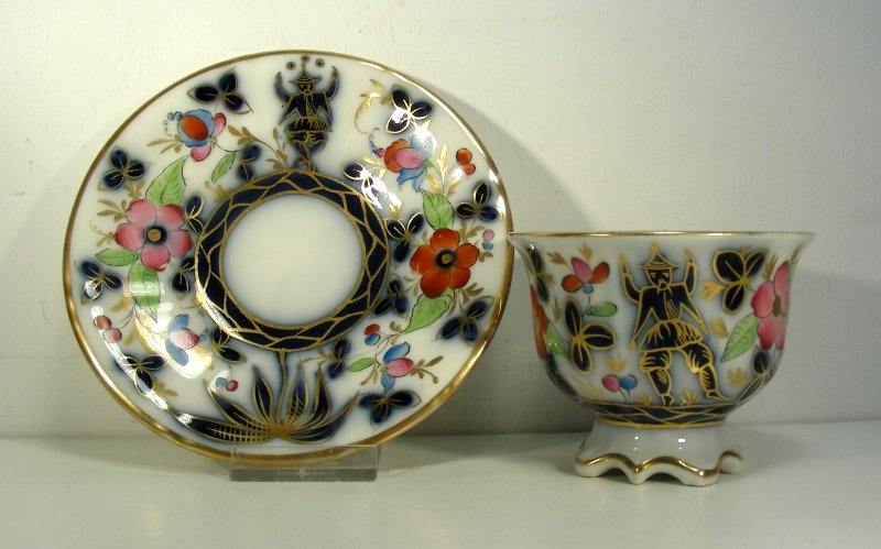 File:12 tasses et soucoupes.jpg