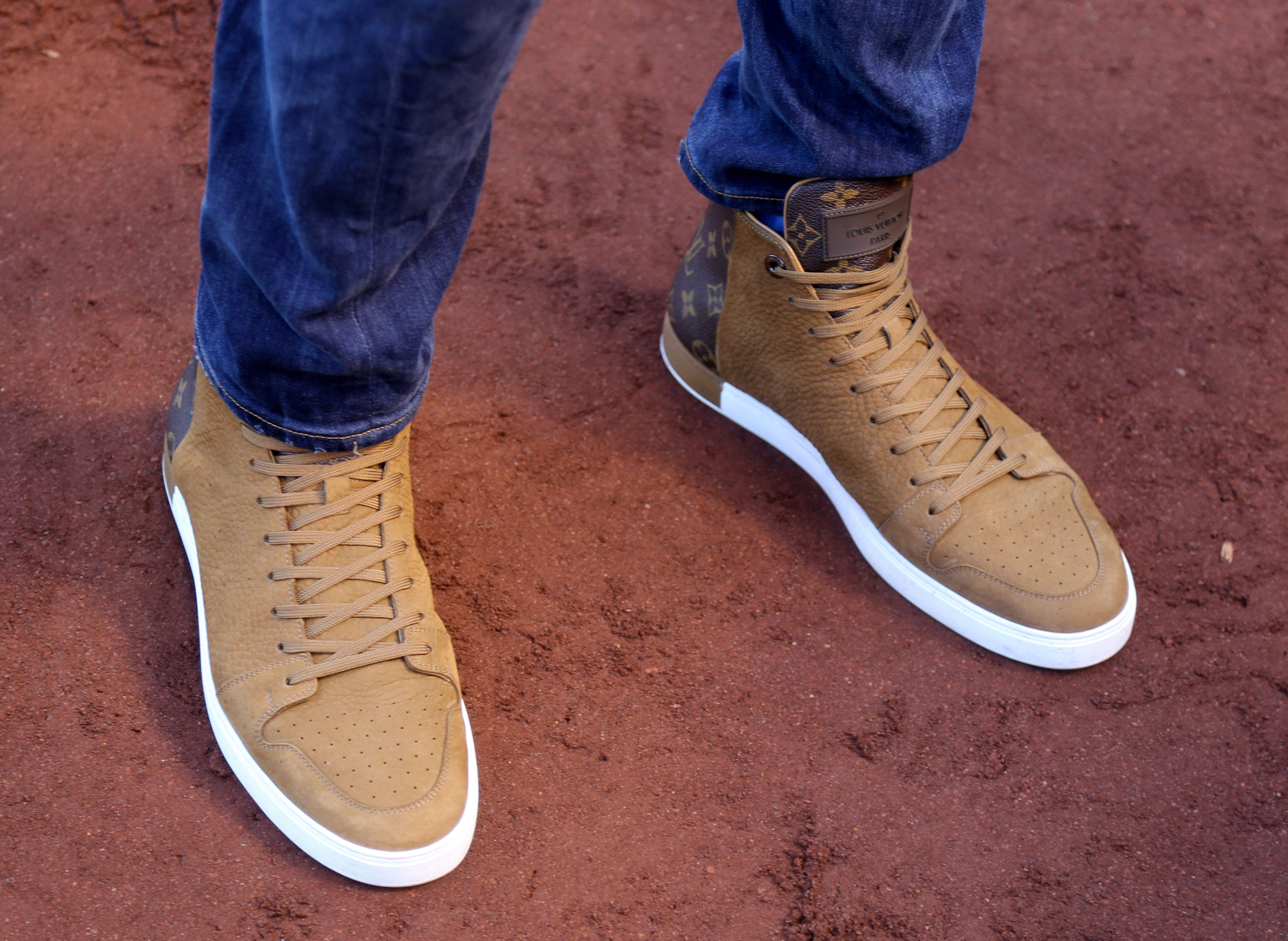 File:Carlos Correa shows off his Louis Vuitton kicks (22808350436