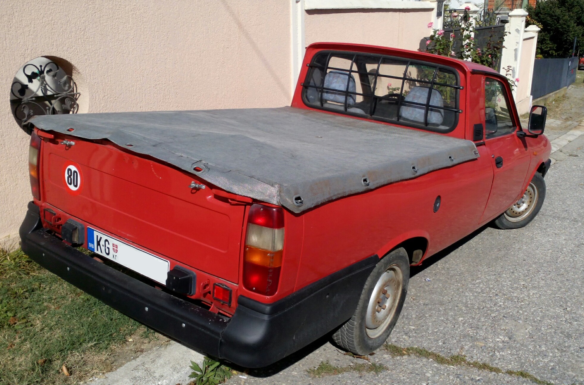 Album photo - Le Dacia Duster 2 décliné en versions pickup, GT ou 3 portes  ? - Autonews