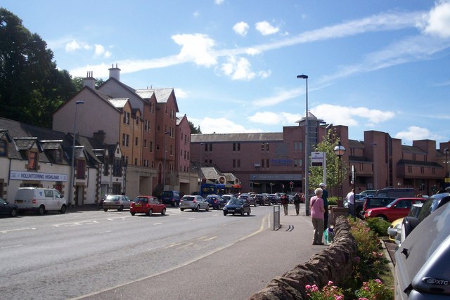 File:Eastgate Centre from Millburn Road - geograph.org.uk - 934823.jpg