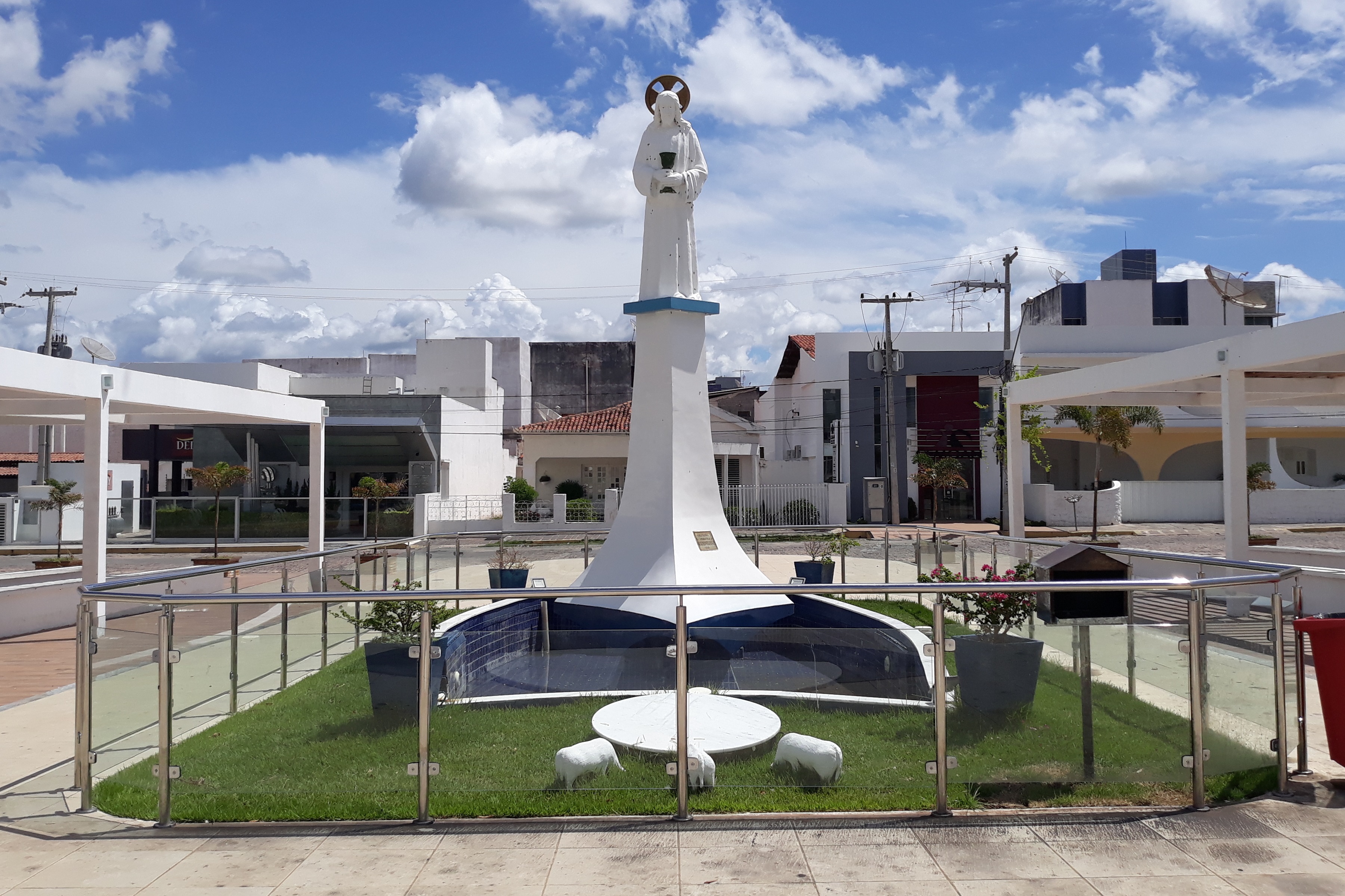 File Estatua Do Milagre Eucaristico Sousa Pb Jpg Wikimedia Commons