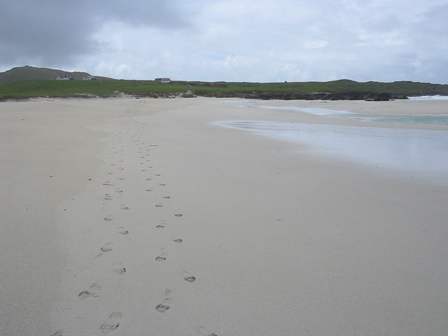 File:Footsteps on Traigh Bail' a Mhuilinn - geograph.org.uk - 158503.jpg