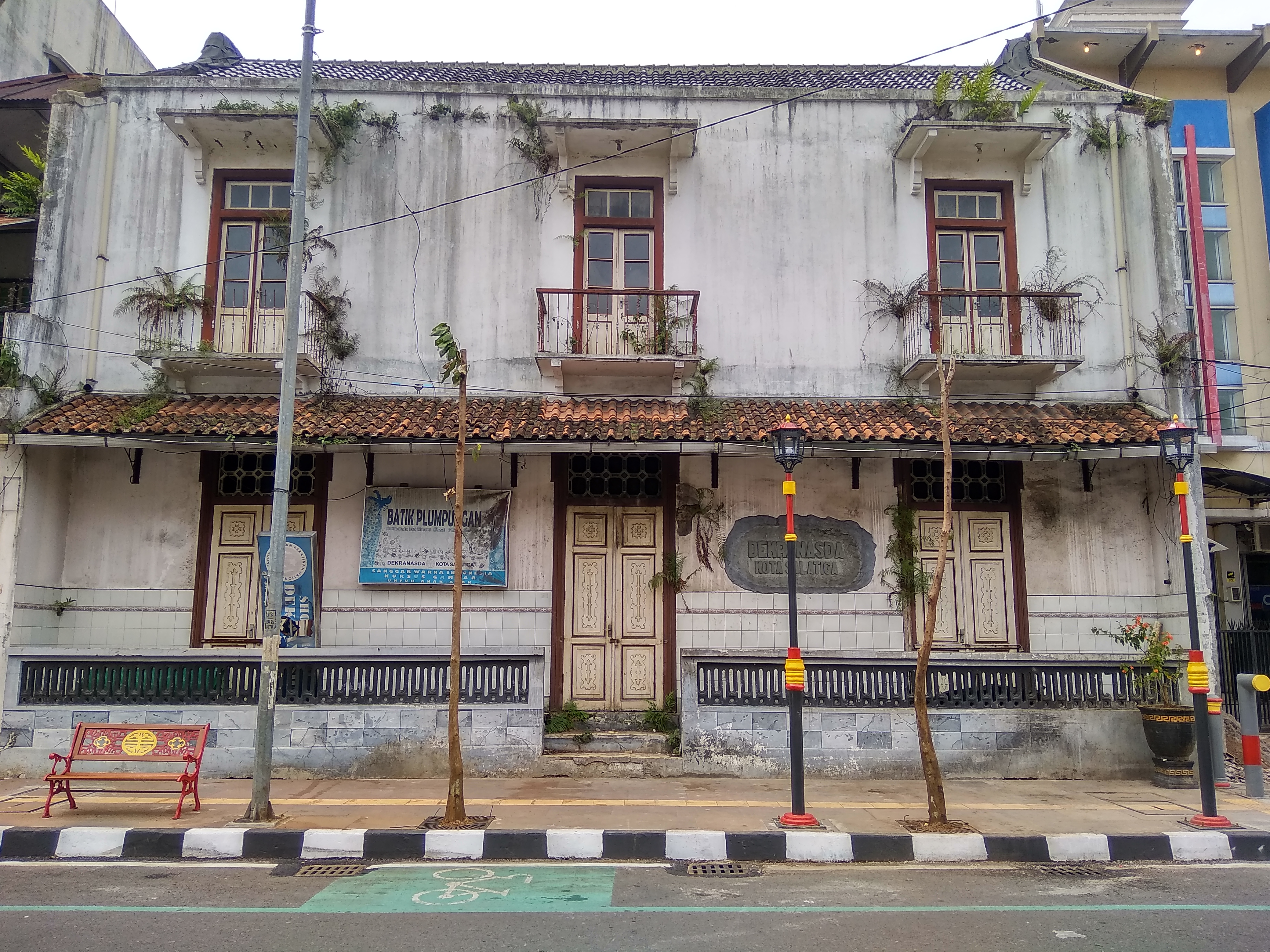 lanthan bånd blive imponeret File:Gedung Dekranasda Salatiga (7).jpg - Wikimedia Commons